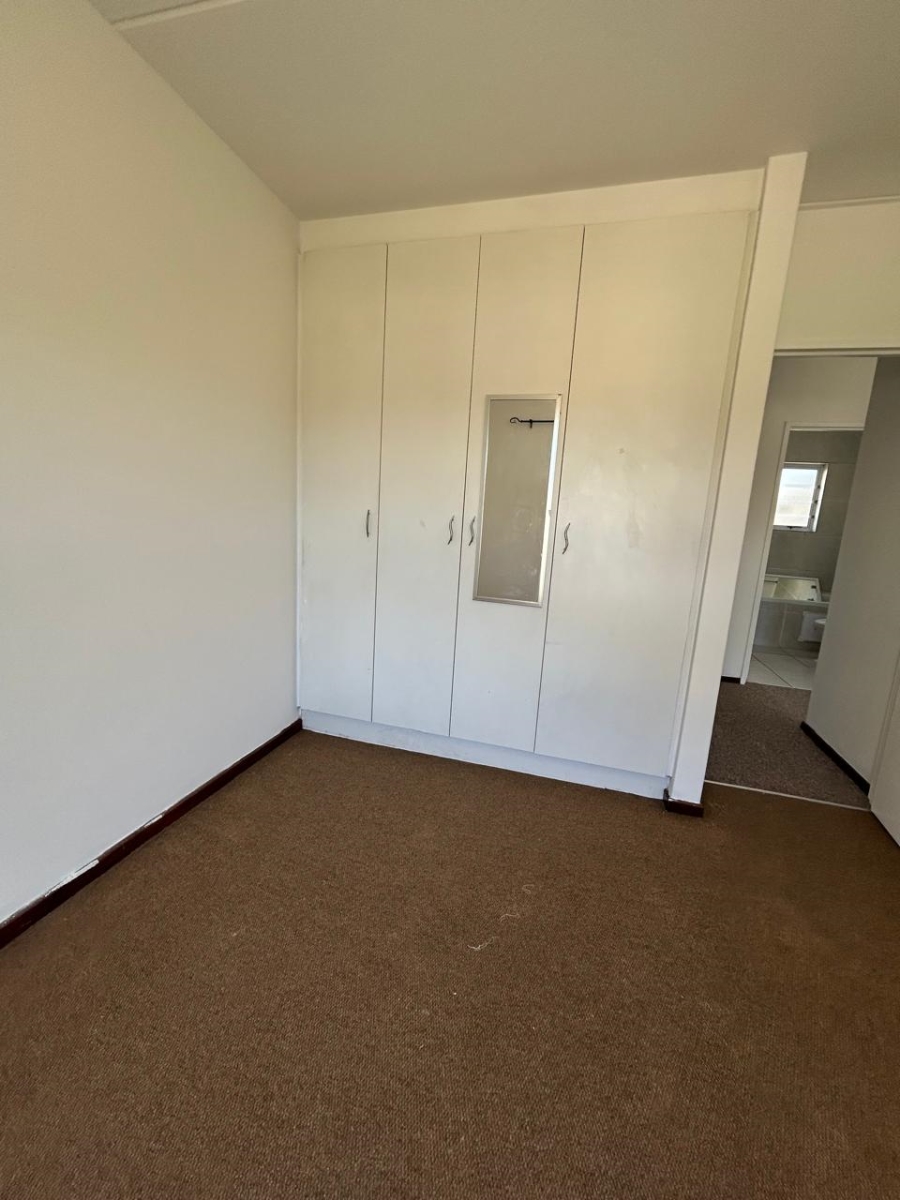 2 Bedroom Property for Sale in Parklands Western Cape
